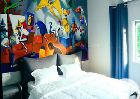 上栗对于酒店的墙体彩绘而言更注重哪些方面？